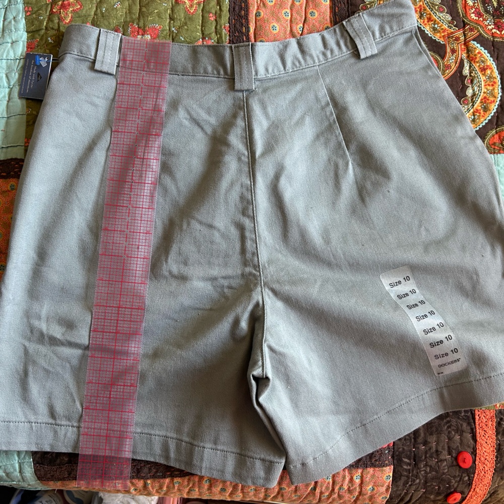 Deadstock 90’s khaki dockers shorts - Picture 5 of 7